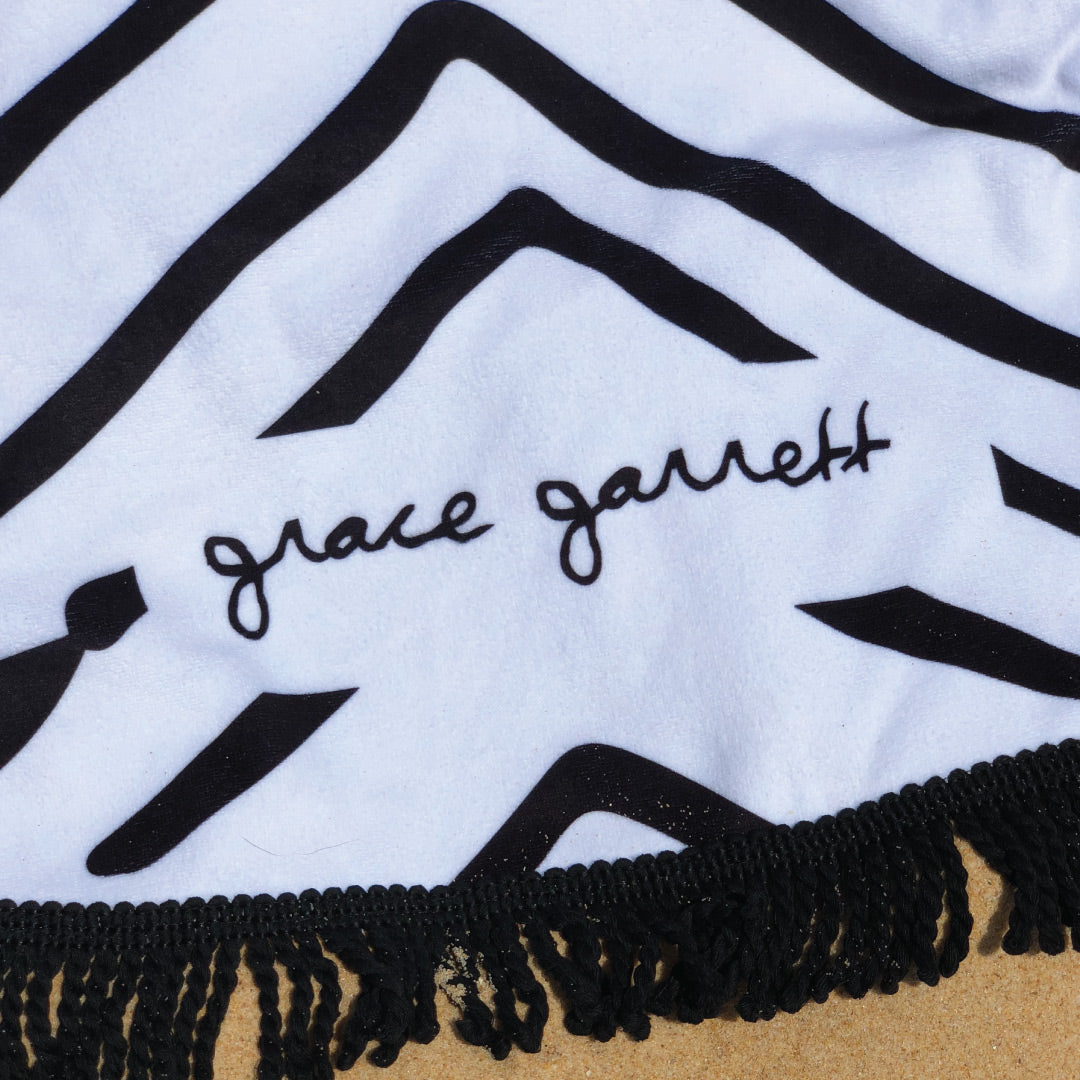 Hemera Black + White Beach Towel - Summer 2018/19 image 3