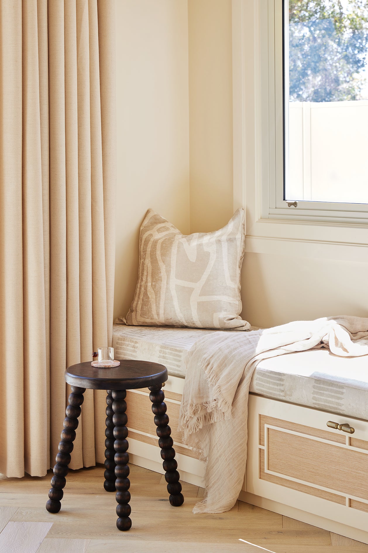 Wandering Vines Cushion (Three Birds)