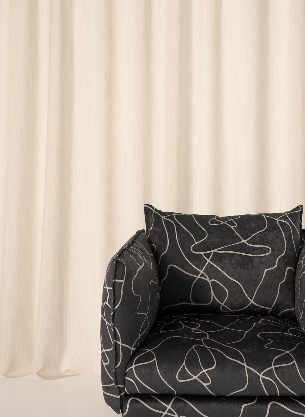 Walking The Wire Fabric – upholstered sofa