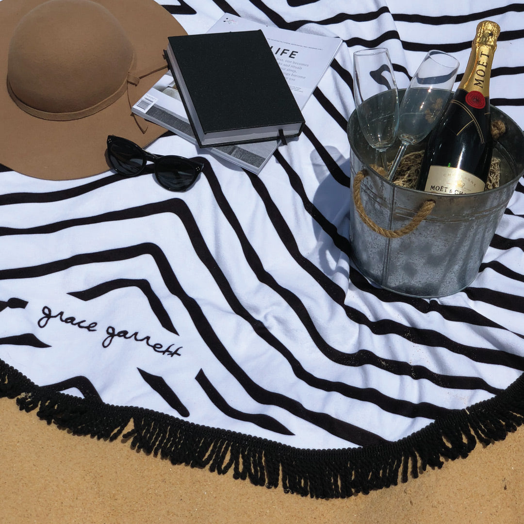 Hemera Black + White Beach Towel - Summer 2018/19 image 0