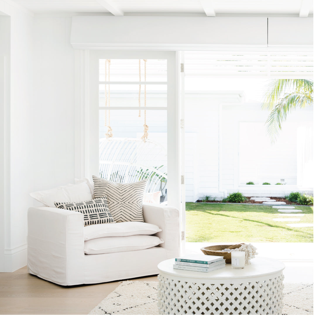 Hemera Grande XL Cushion (Three Birds)