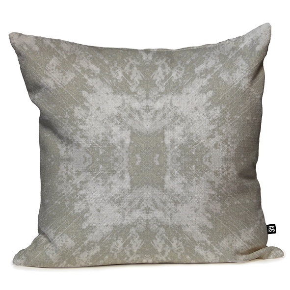 Maguerty Cushion