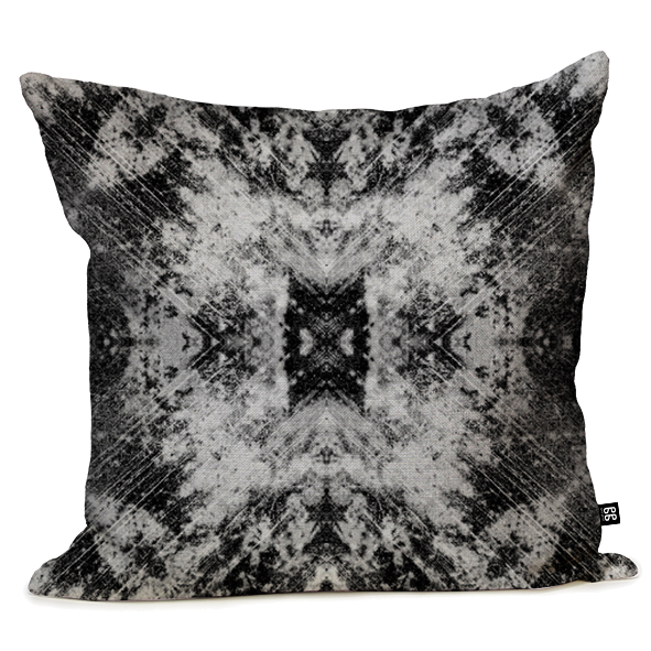 Maguerty Cushion