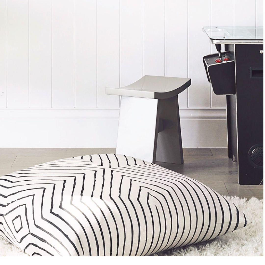 Hemera Grande XL Cushion (Three Birds)